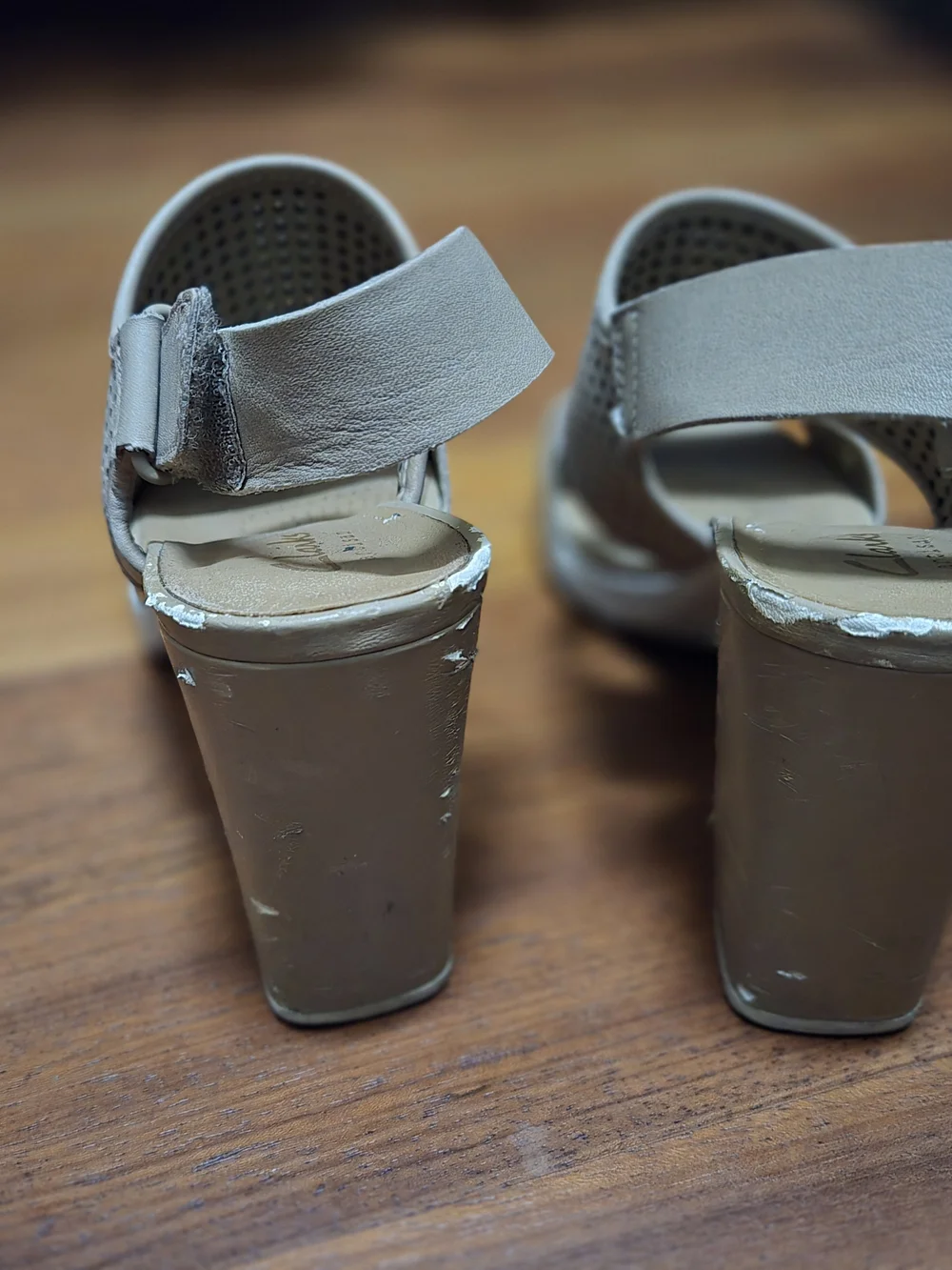 Clarks Women's Neutral Gray Block Heel Sandals